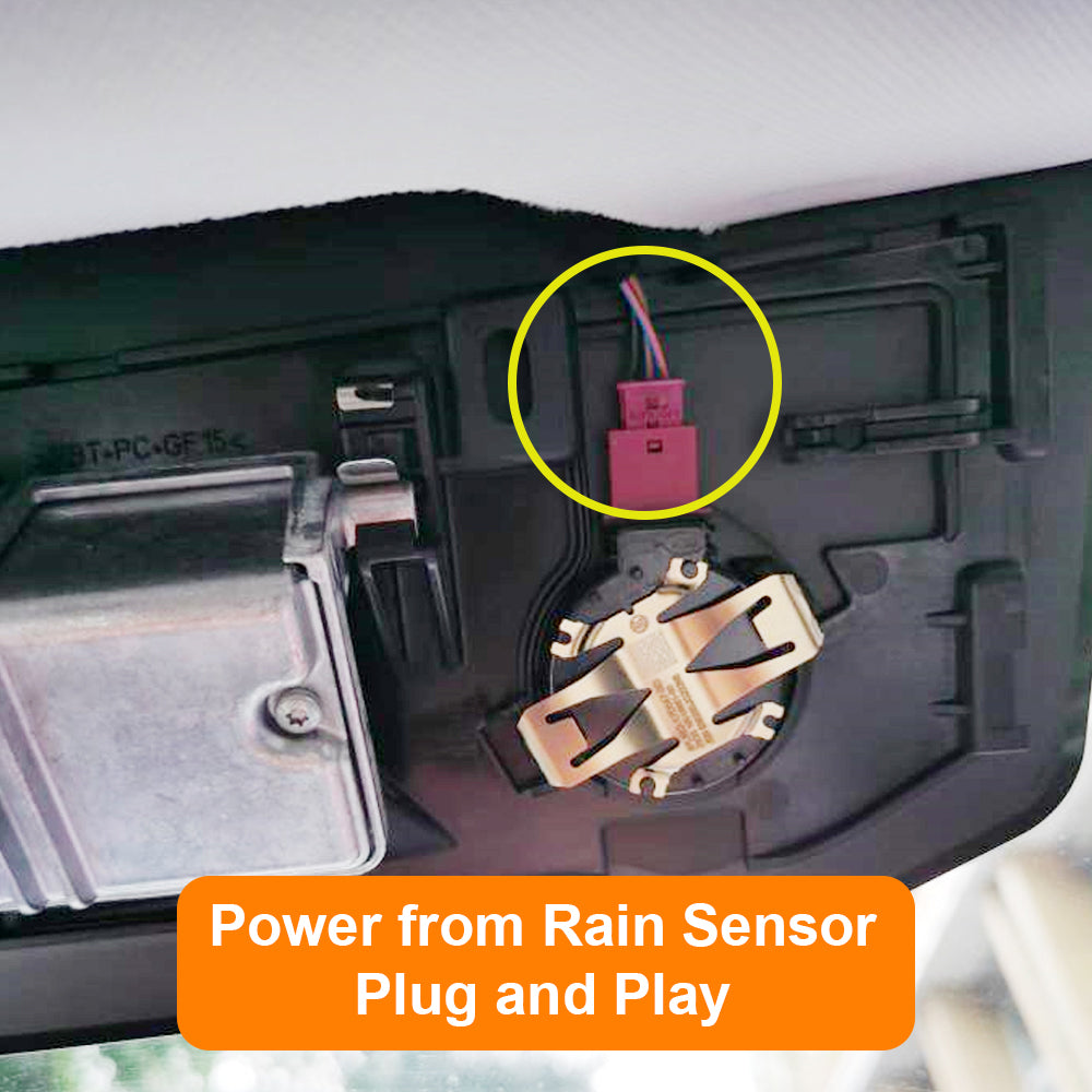 a picture shows Land Rover Defender's rain sensor connector